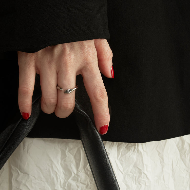 Openness Hand Ring