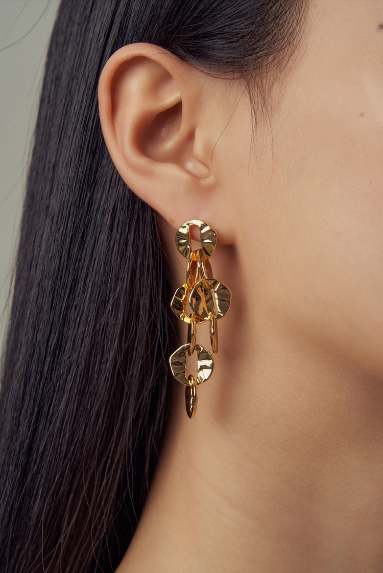 Retro Gold Flakes Drop Earring