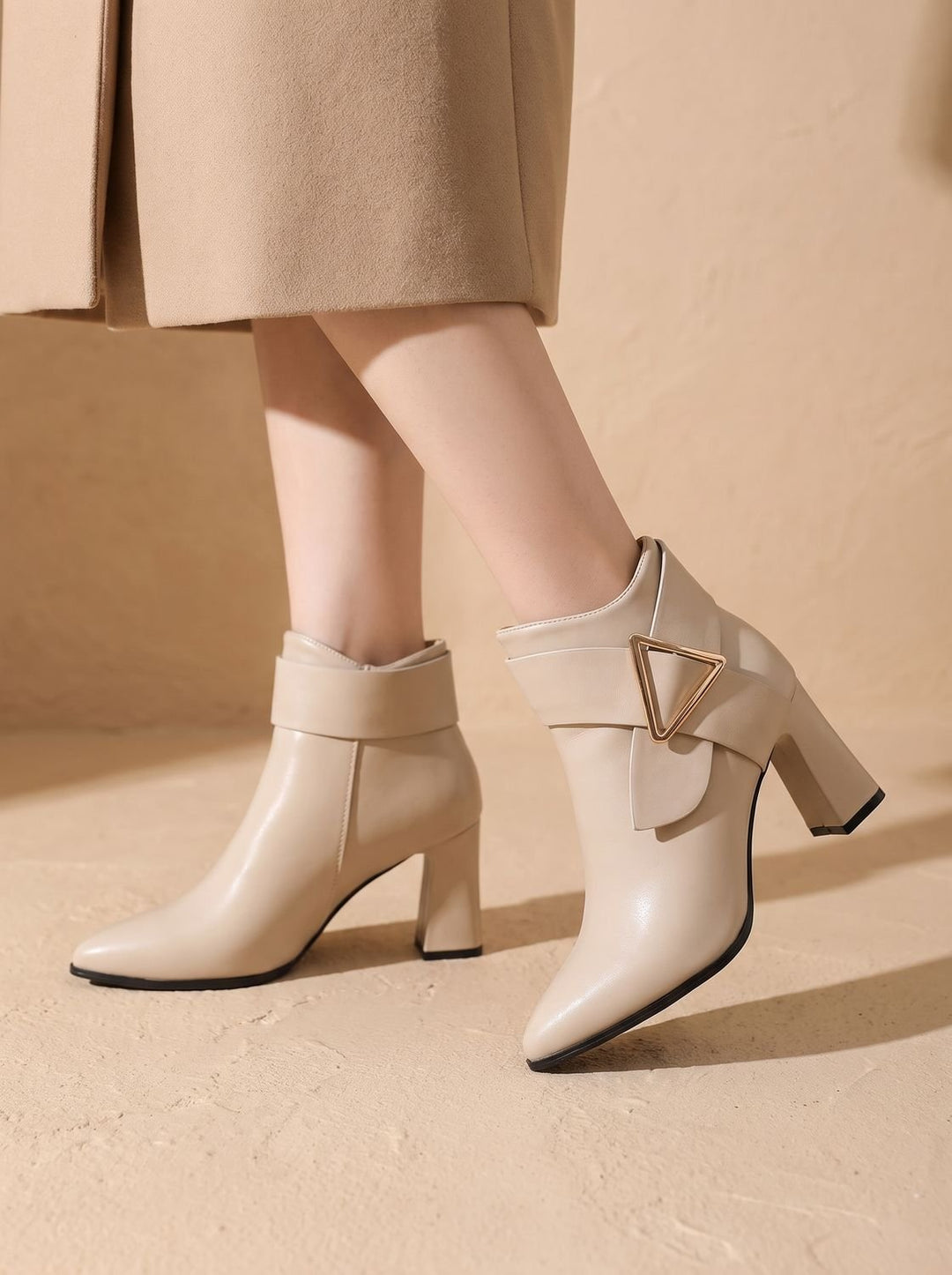 Velouris | Women&