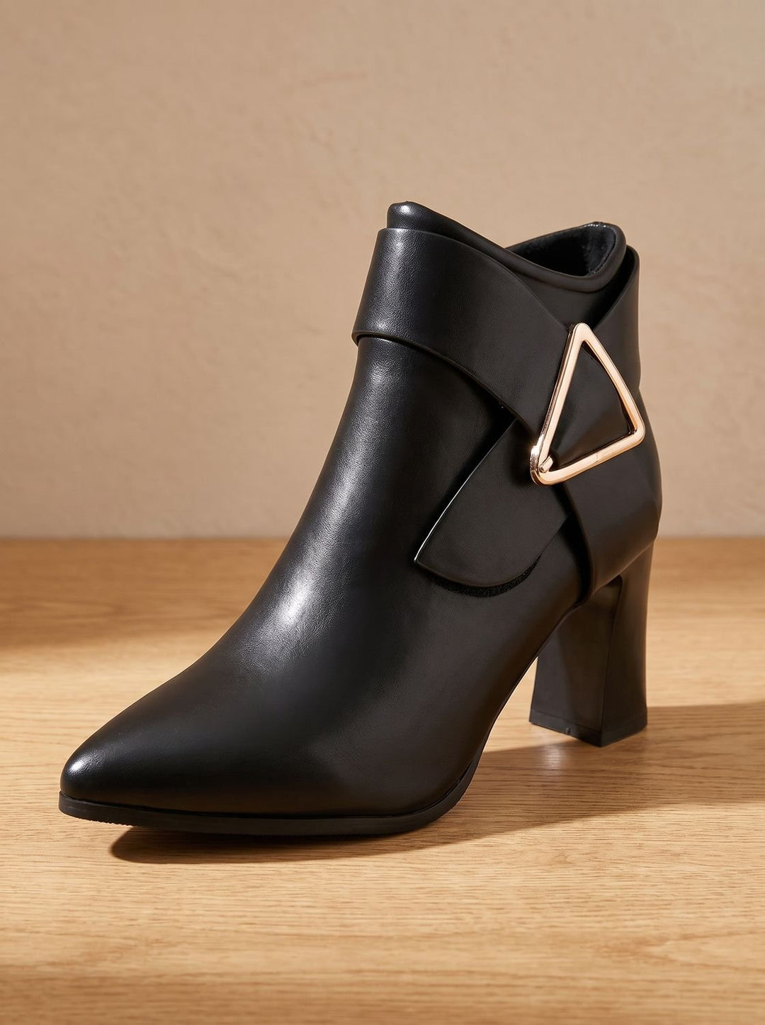Velouris | Women&