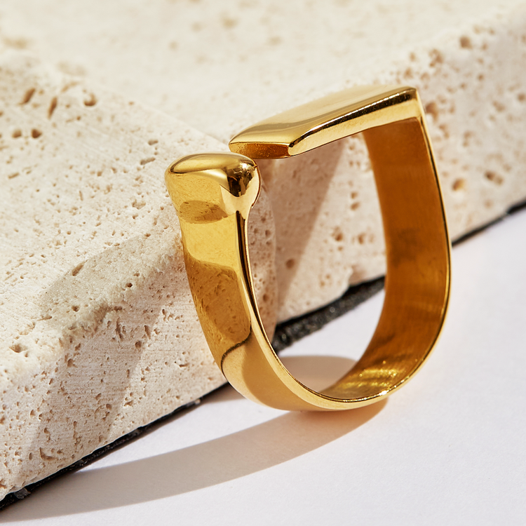 Openness Square Signet Ring